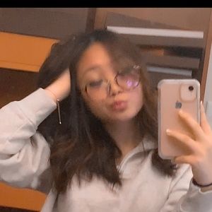 Meet your Posher, Kimberly